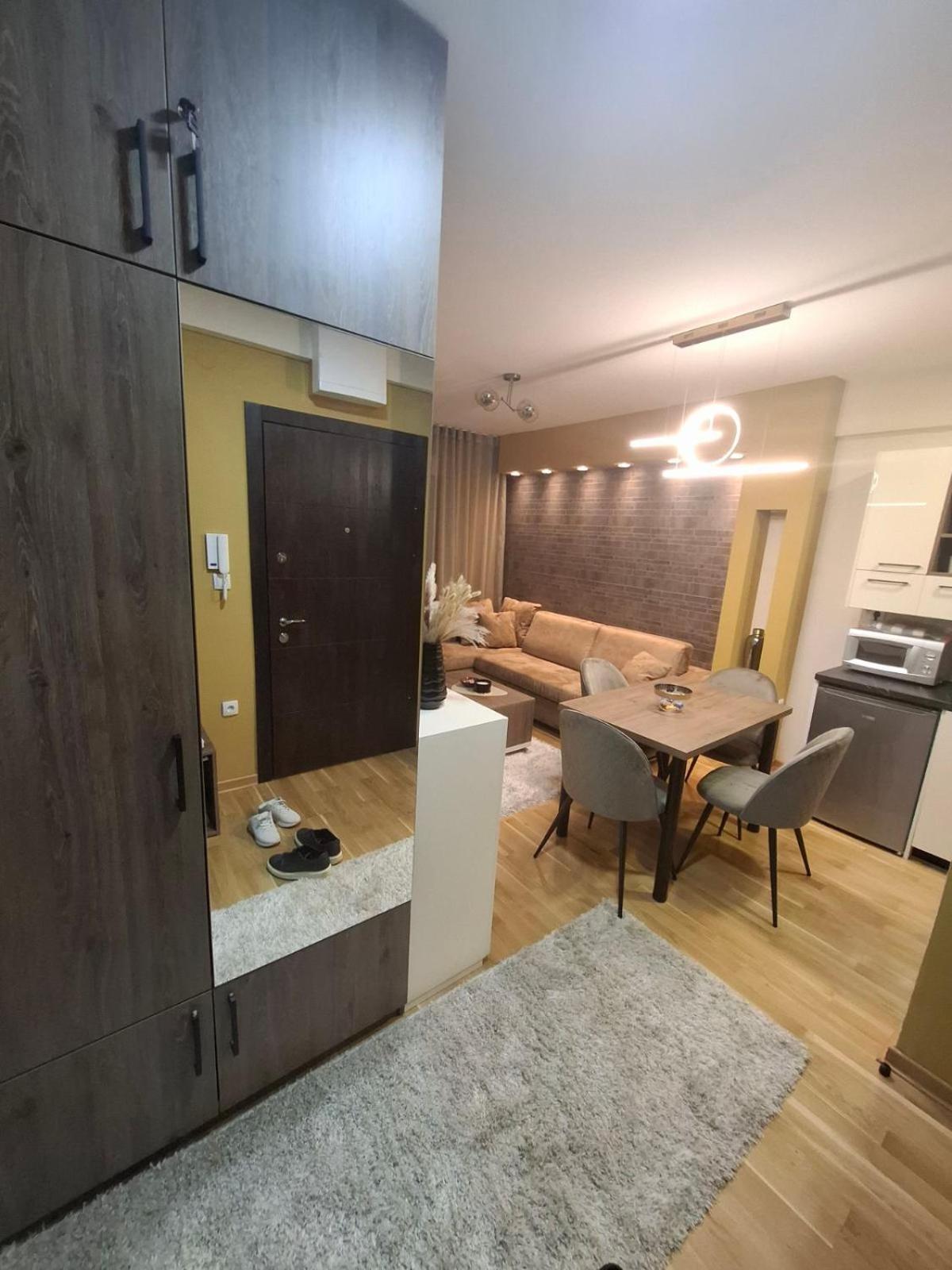 Astera 2 Vrnjci Exterior foto